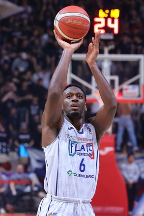 Simon Anumba